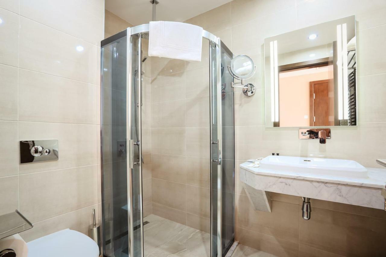 Hotel Elisi By Gtm Tbilisi Esterno foto