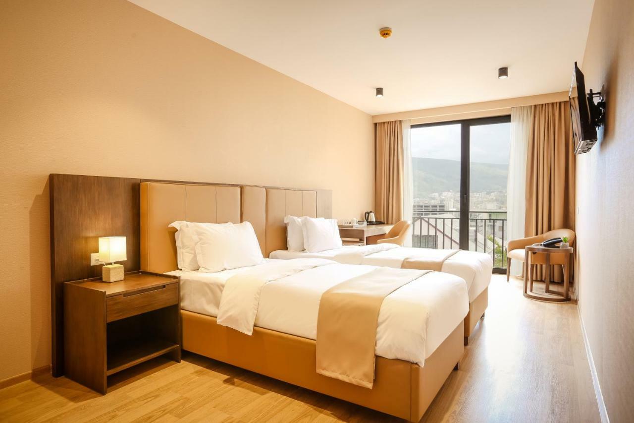 Hotel Elisi By Gtm Tbilisi Esterno foto